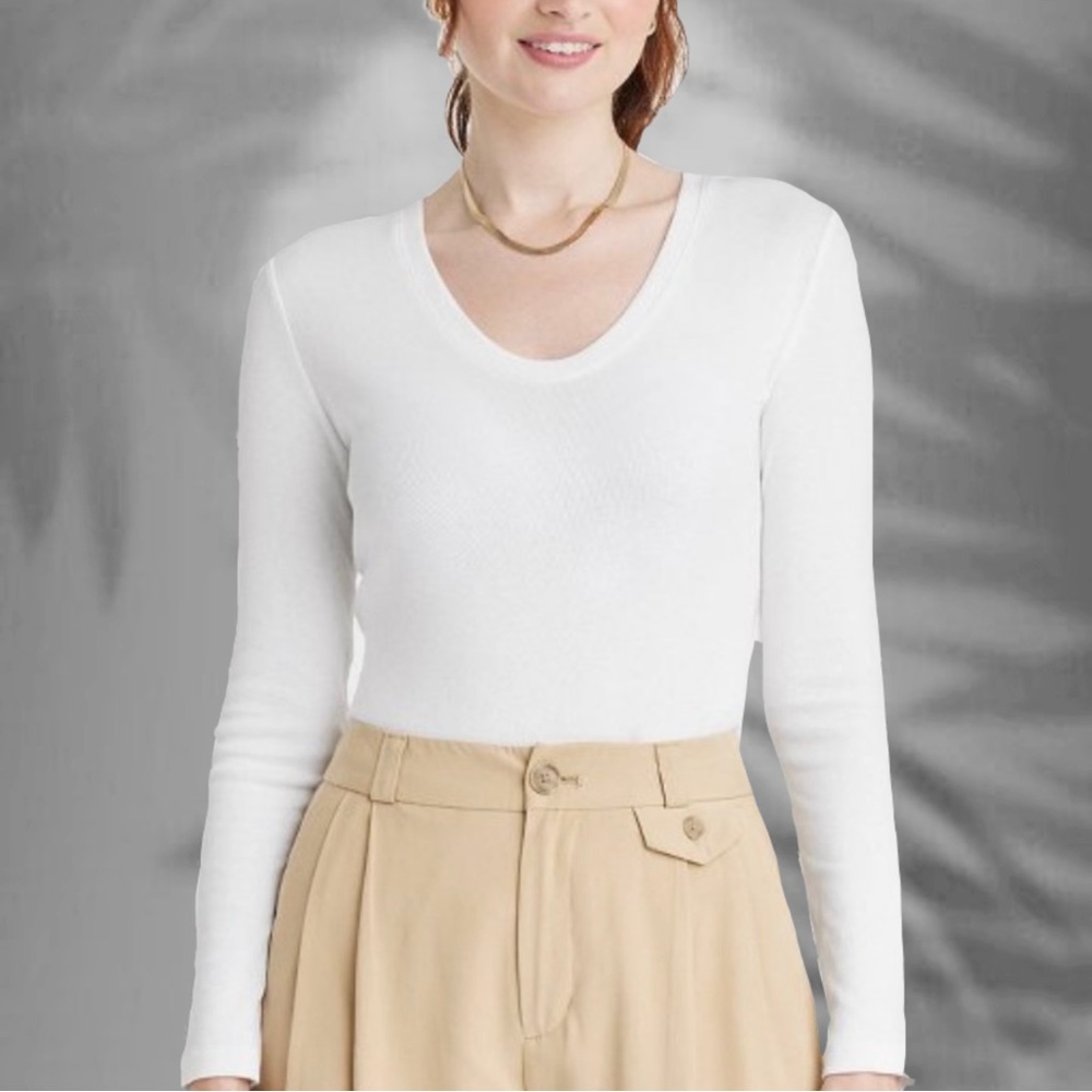 🎄2/$15 *A New Day*🎯  White long sleeve shirt L